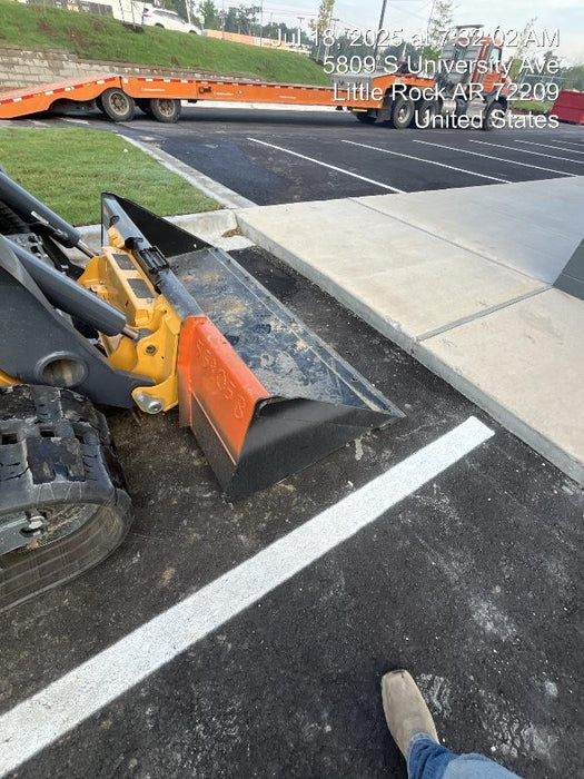 2025 JOHN DEERE 84" Bucket - John Deere