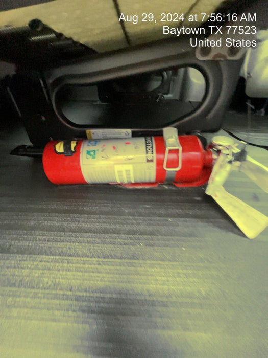 2023 CHEVROLET Express Van - Rental