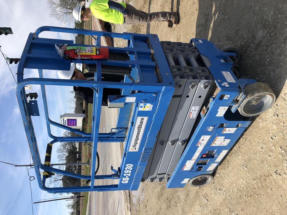 2019 Genie GS-1930 Fixed Rails with Chain Entry