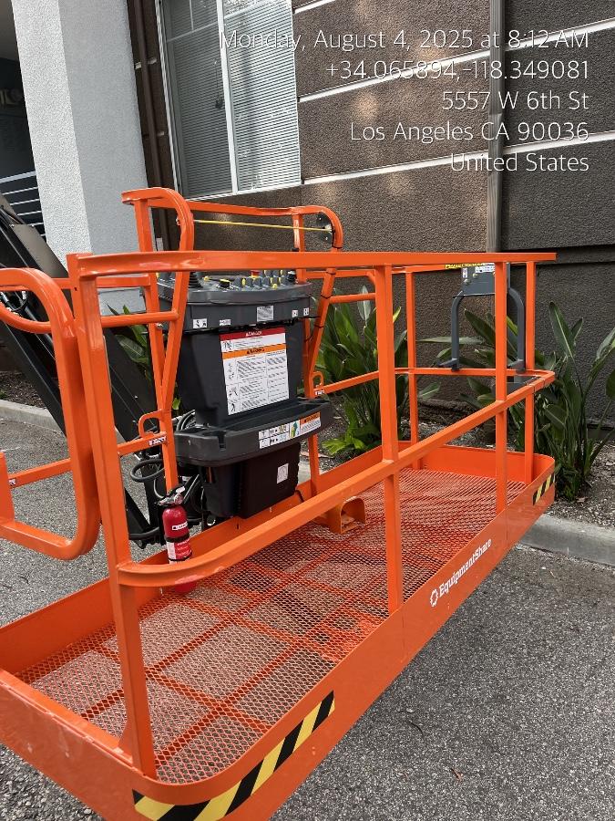2025 JLG 660SJ