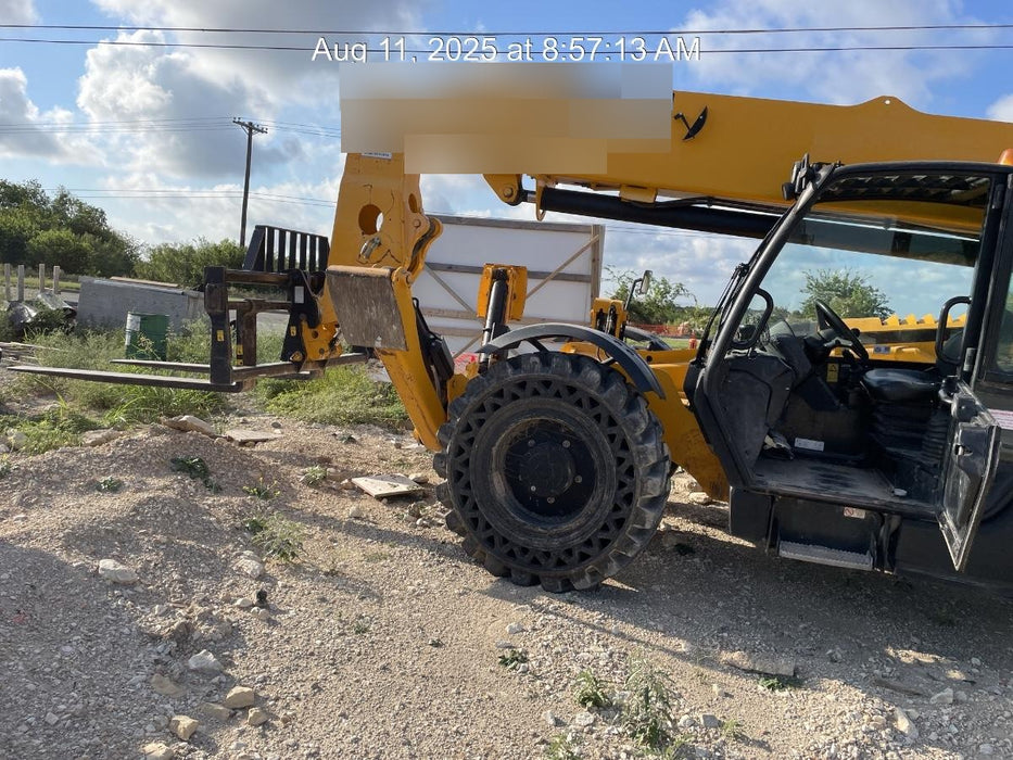 2019 JCB 510-56 JCB 510-56 Telehandler 74 HP w/CAB/HVAC, Beacon, Worklights, Aux Hydraulics, Solid Tires, 72" Carriage/Forks