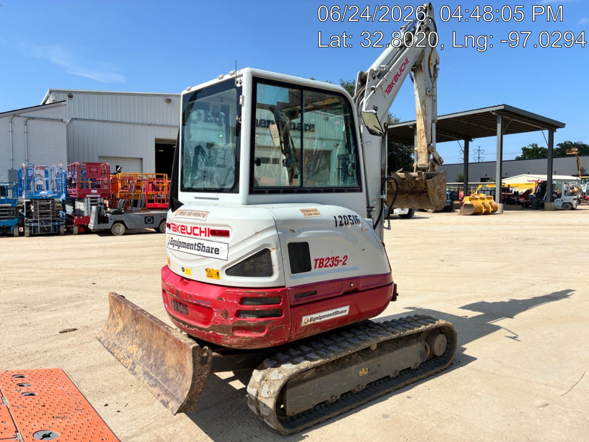 2020 TAKEUCHI TB-235-2CR