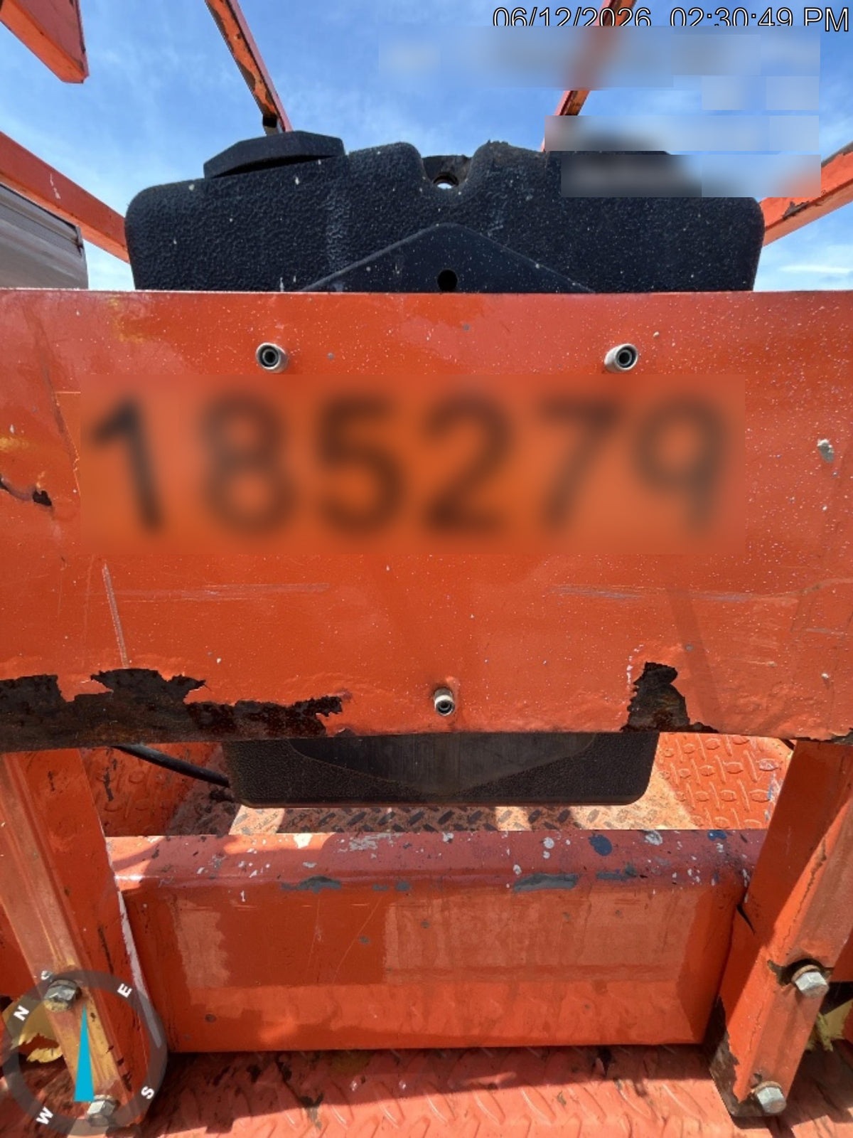 2021 JLG ES1932