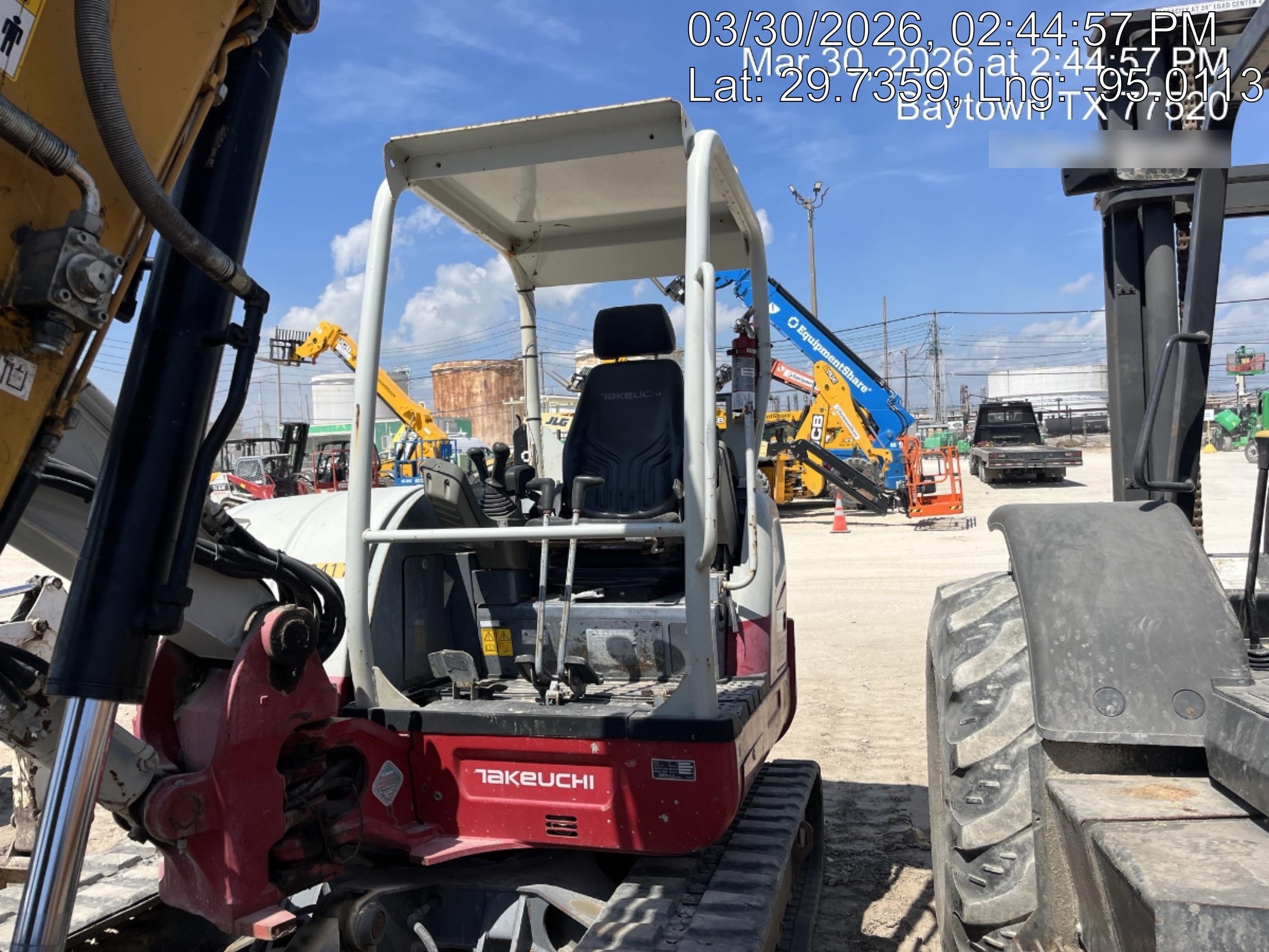 2019 Takeuchi TB260 Canopy, Standard Blade, Auxiliary hydraulics w/Manual QC, Hydraulic thumb, 12" ,18", 24" Bucket