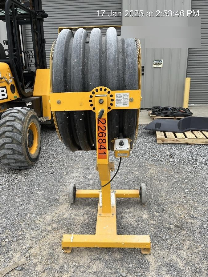 2022 BIG ASS FANS Yellow Jacket