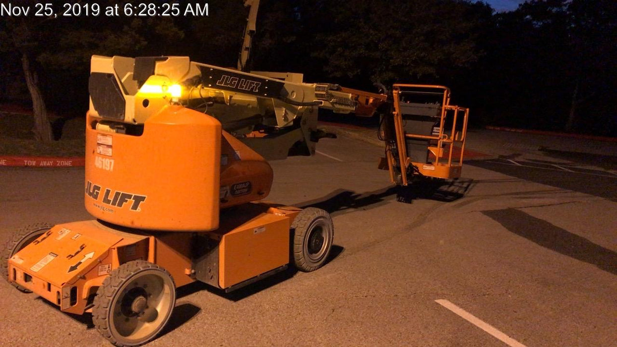 2019 JLG E400AJPN