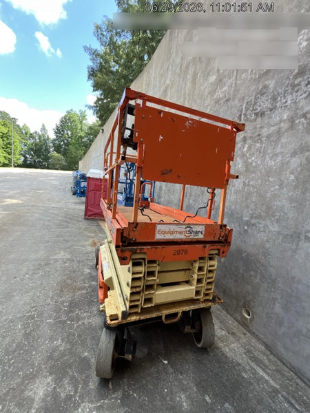 2016 JLG 3246ES