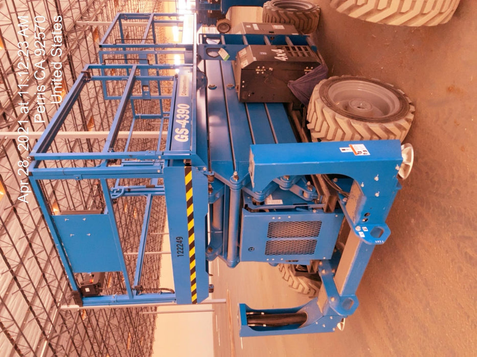 2020 GENIE GS-4390 RT