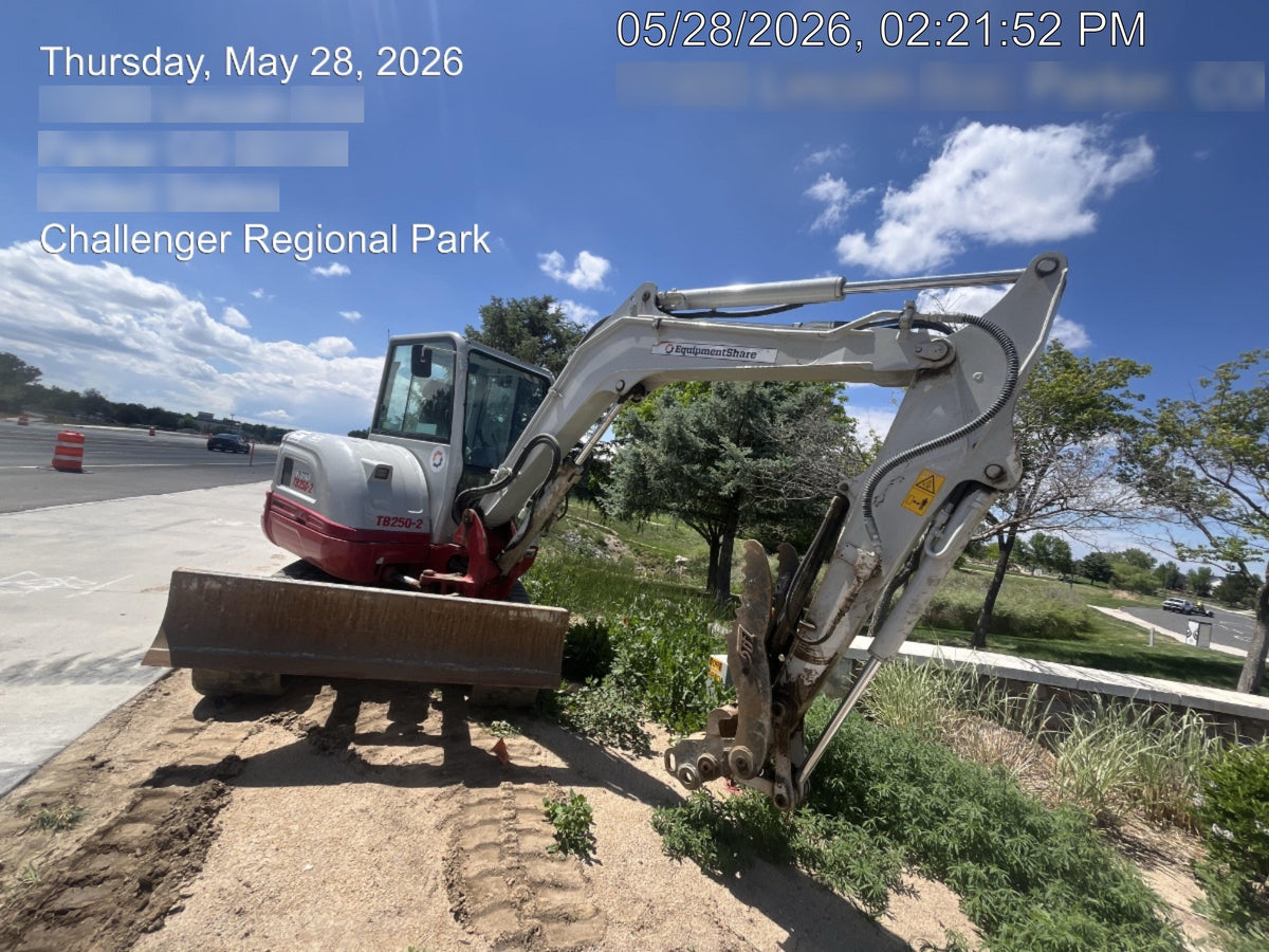2023 TAKEUCHI TB250-2CR