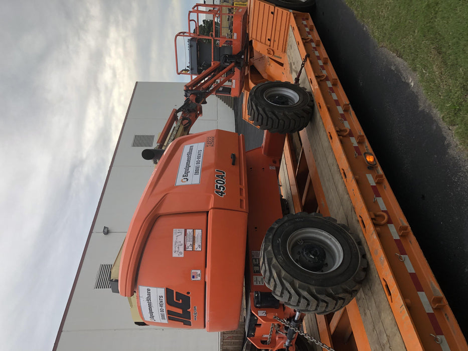 2019 JLG 450AJ