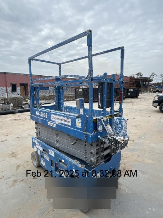 2021 GENIE GS-1932