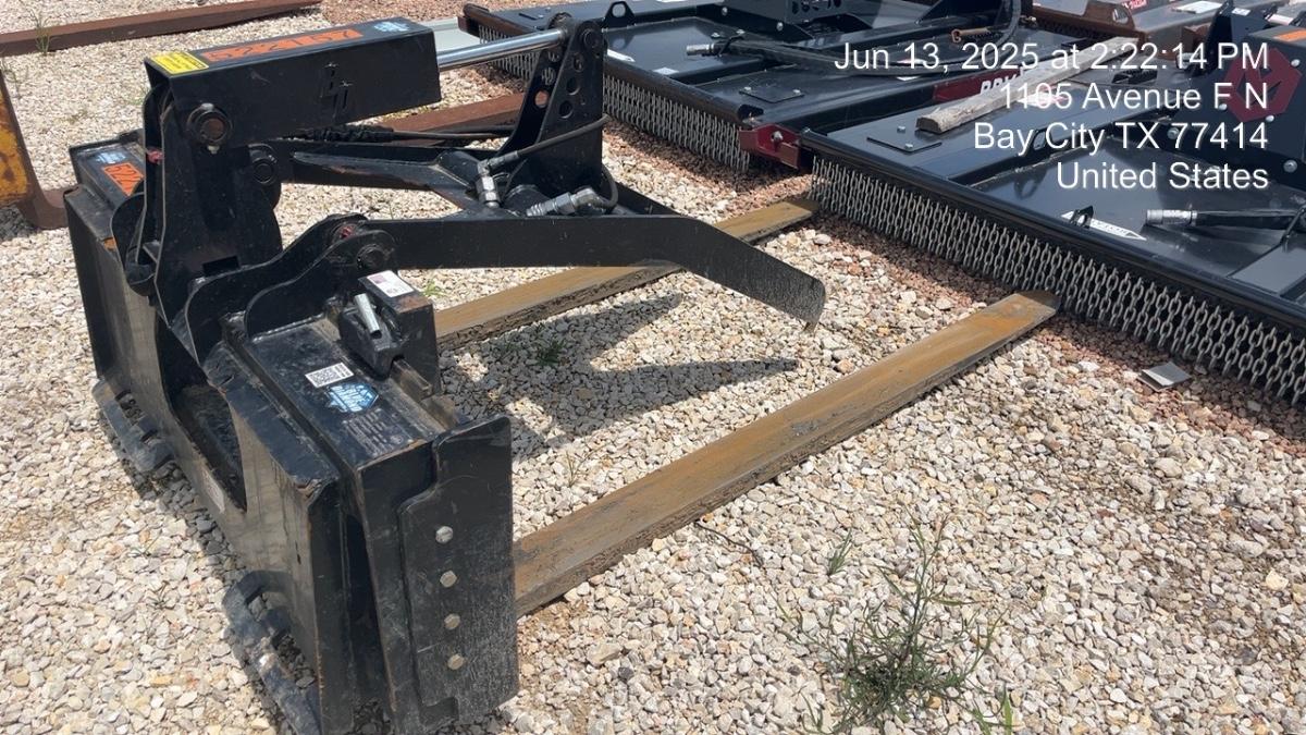 2025 BLUE DIAMOND 106012