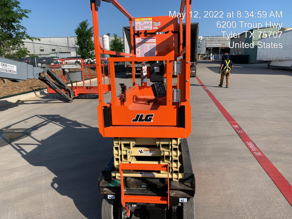 2022 JLG ES1932