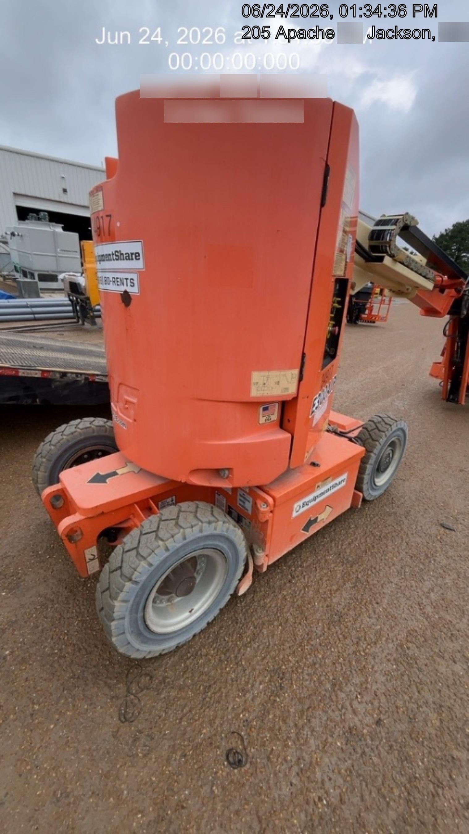 2019 JLG E300AJP