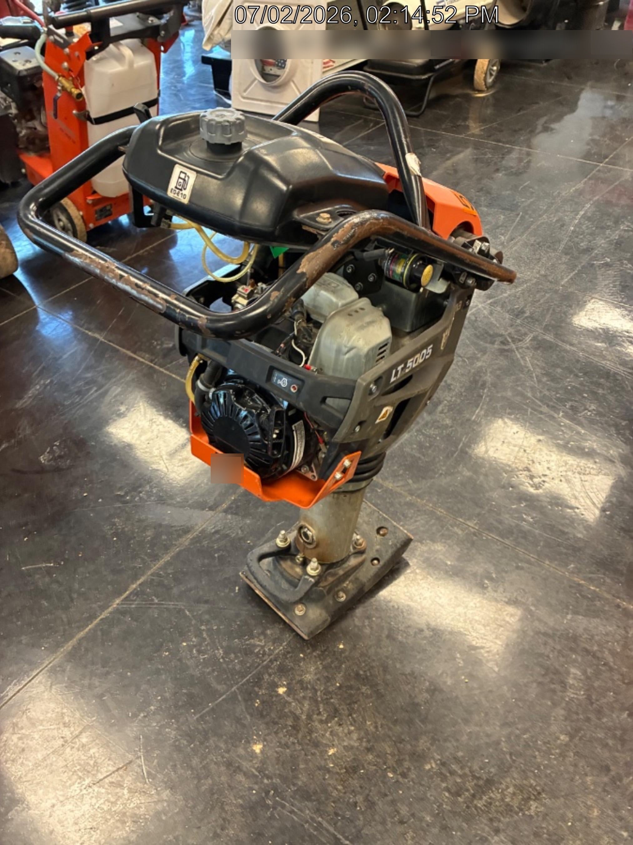 2025 HUSQVARNA LT5005