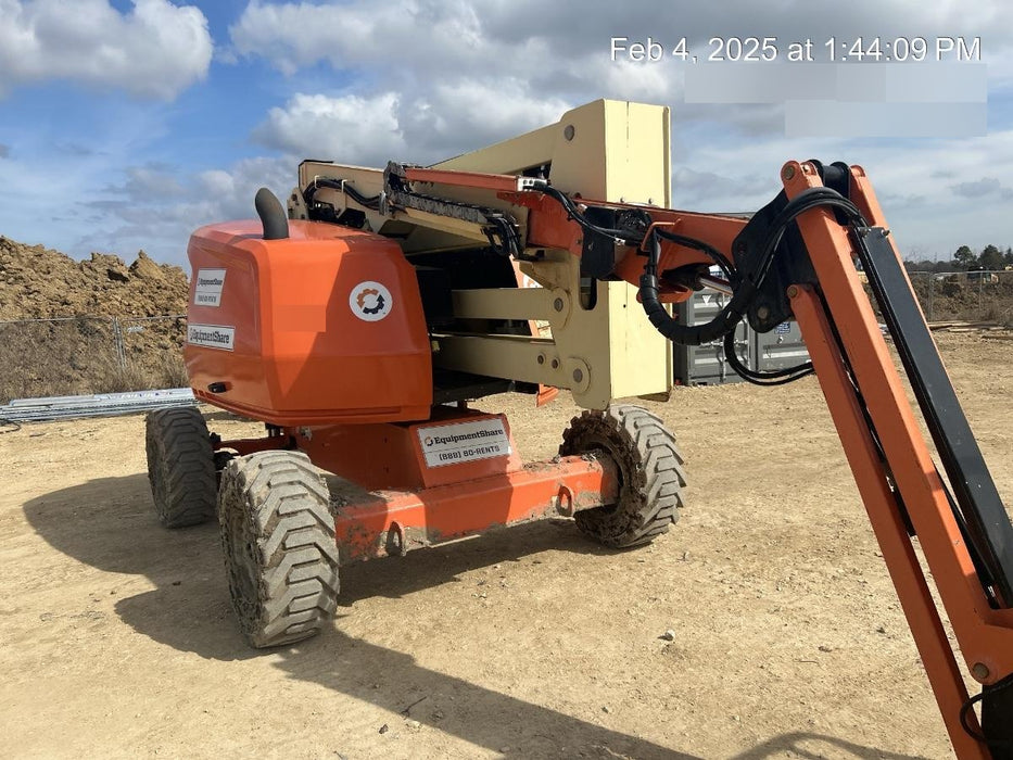 2019 JLG 450AJ