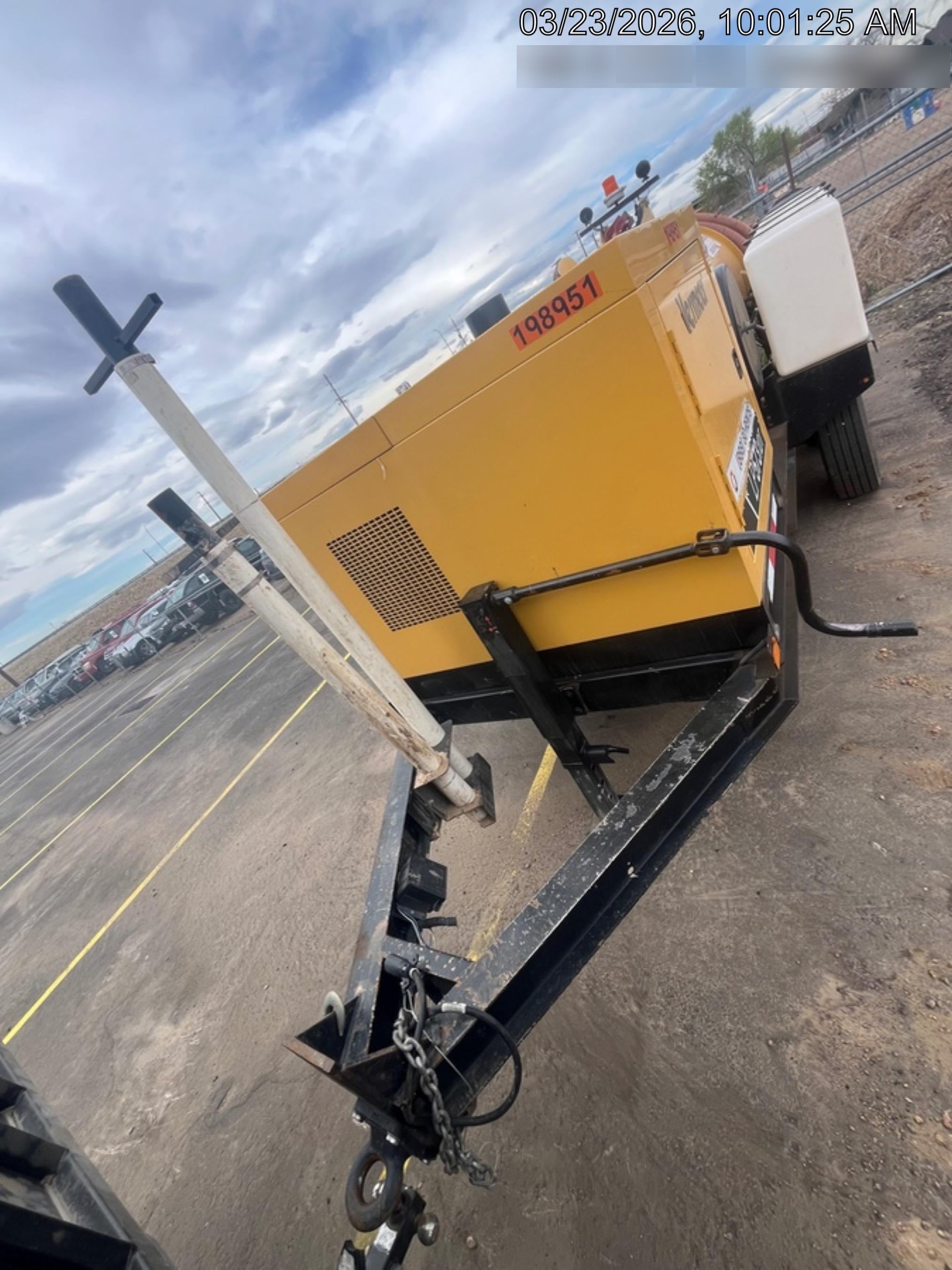 2022 VAC-TRON LP573XDT