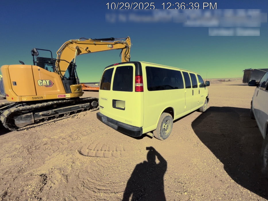 2023 CHEVROLET Express Van - Rental