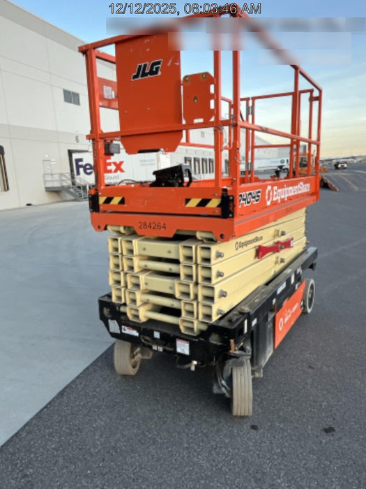 2022 JLG R4045