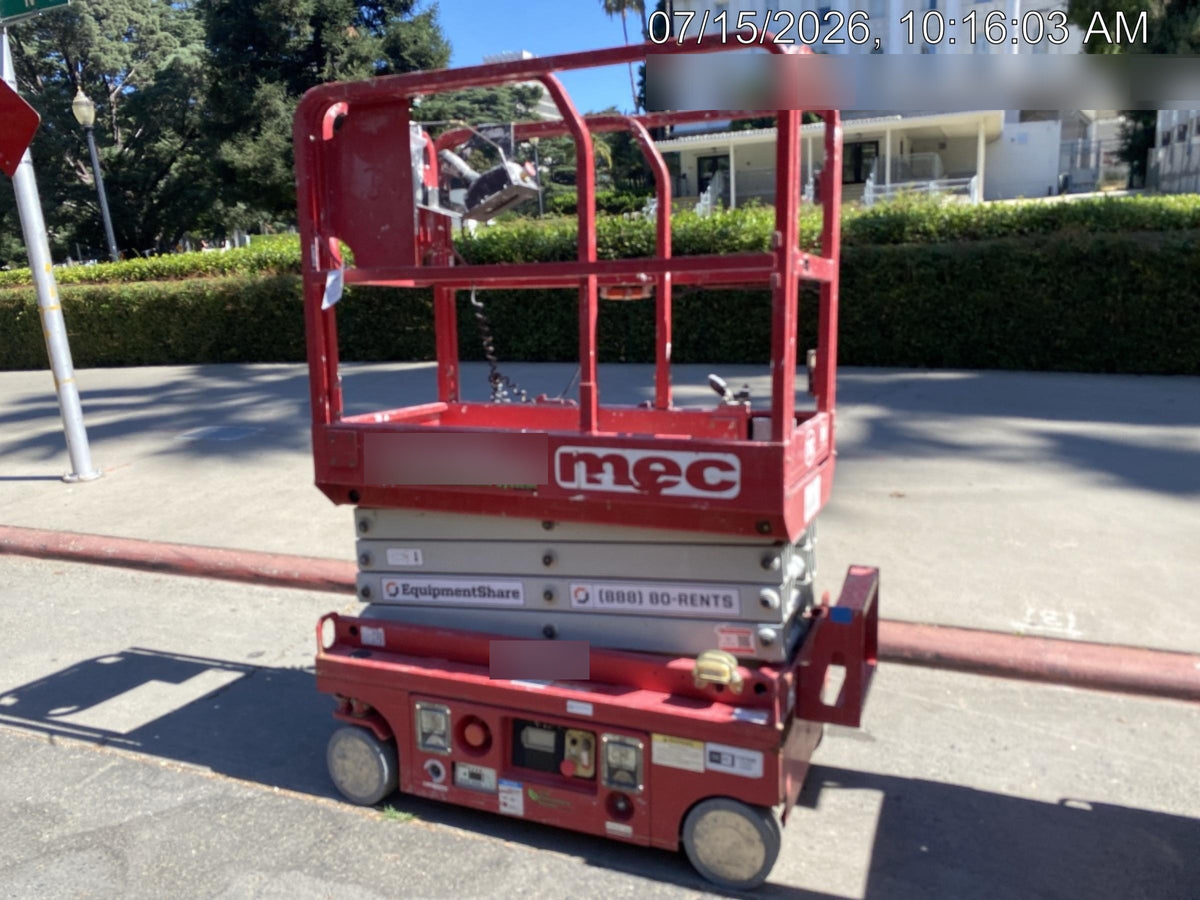 2020 MEC 1330SE Solid NM Tires, Steel Swing out Doors, LCS, Beacon, 900W Inverter