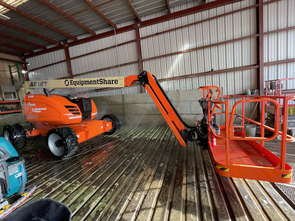 2022 JLG 600AJ
