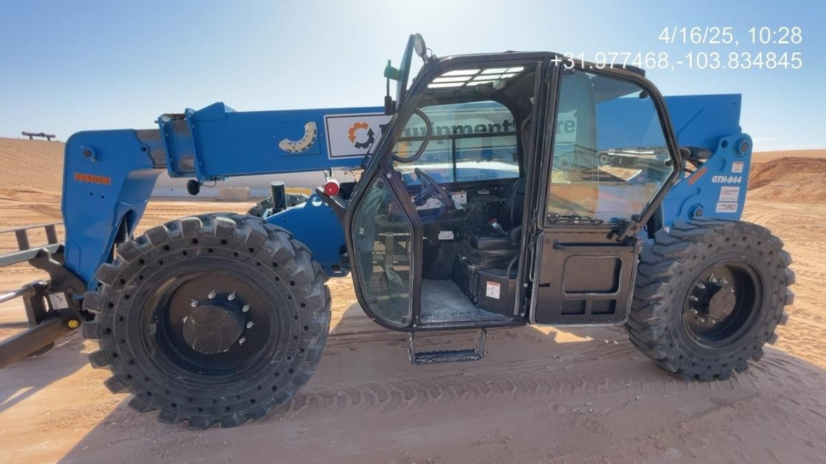 2022 GENIE GTH-844