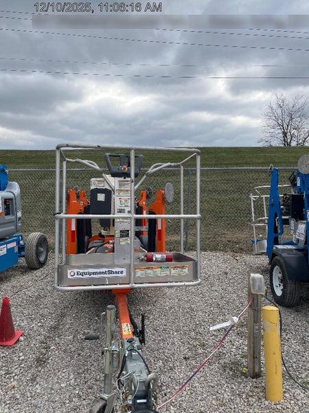 2022 JLG T350