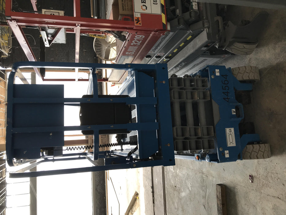 2019 Genie GS-1930 Fixed rails with chain Entry