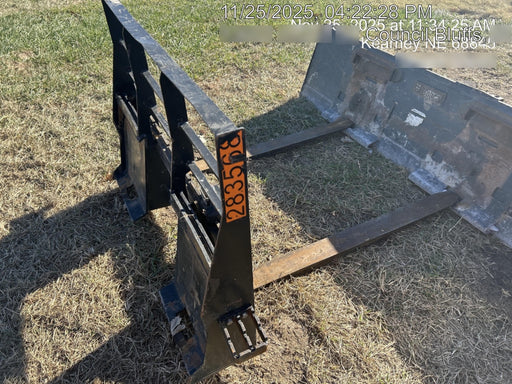 2022 ARROW MATERIAL HANDLING 48" Pallet Forks - Arrow