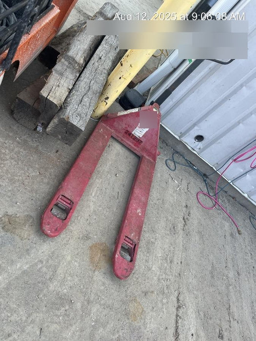 2022 DAYTON 5500 lb Pallet Jack