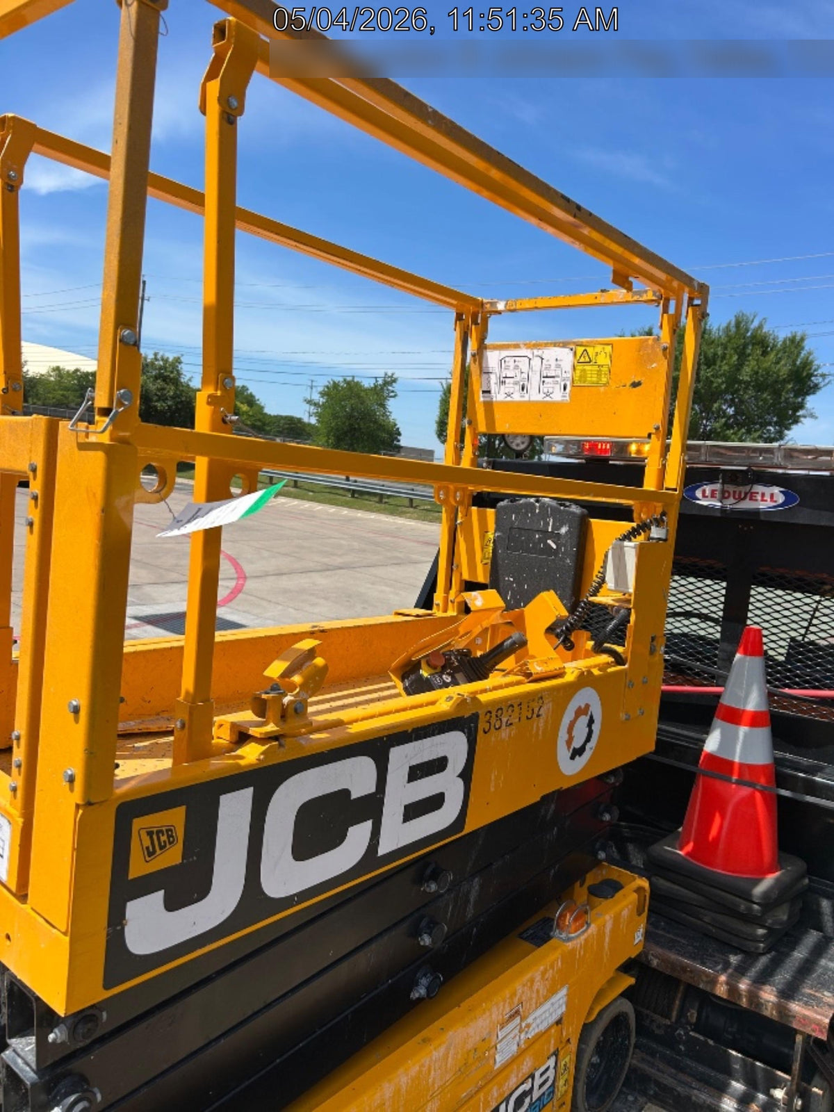 2024 JCB S1932E