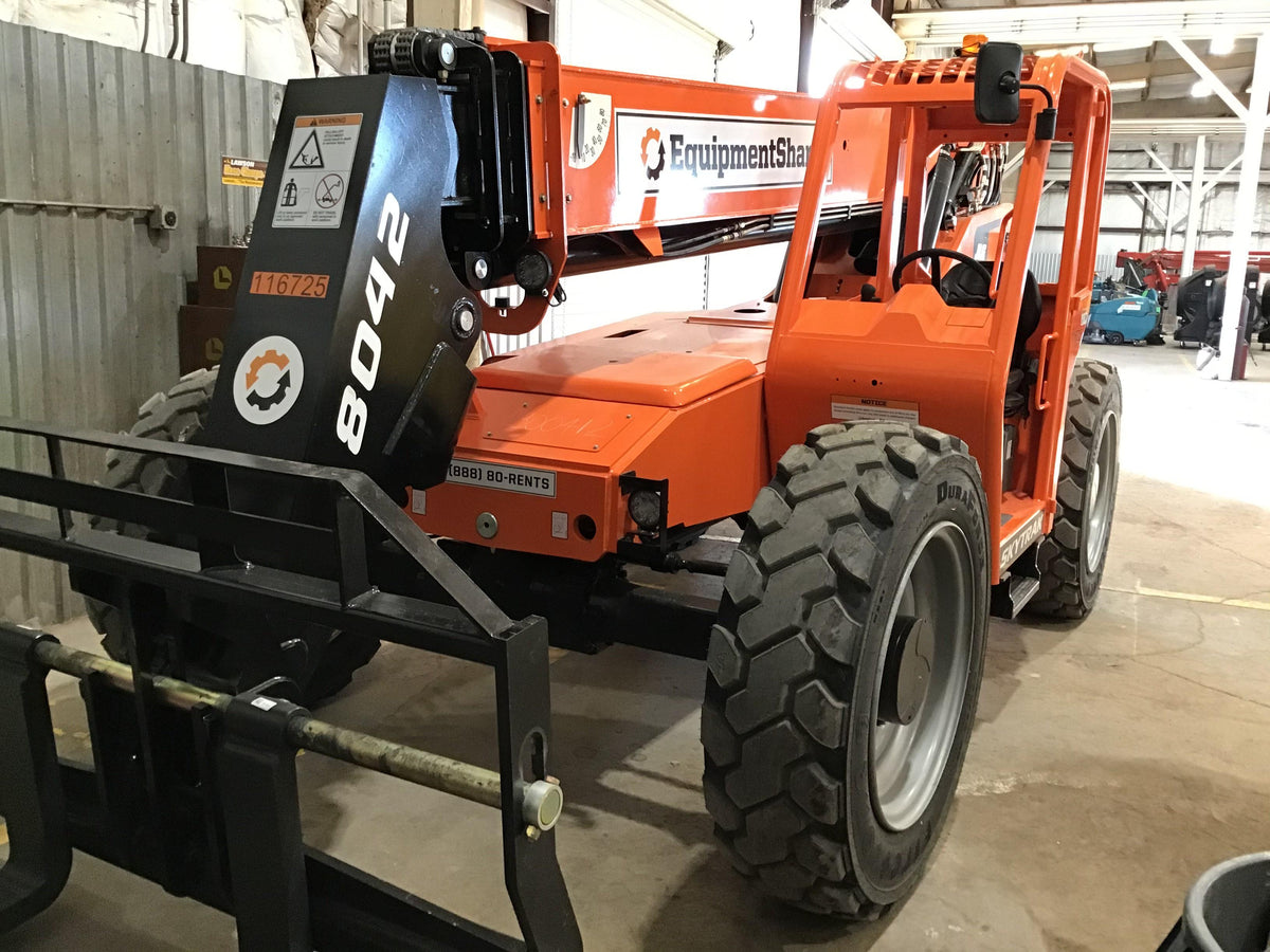 2020 SKYTRAK 8042