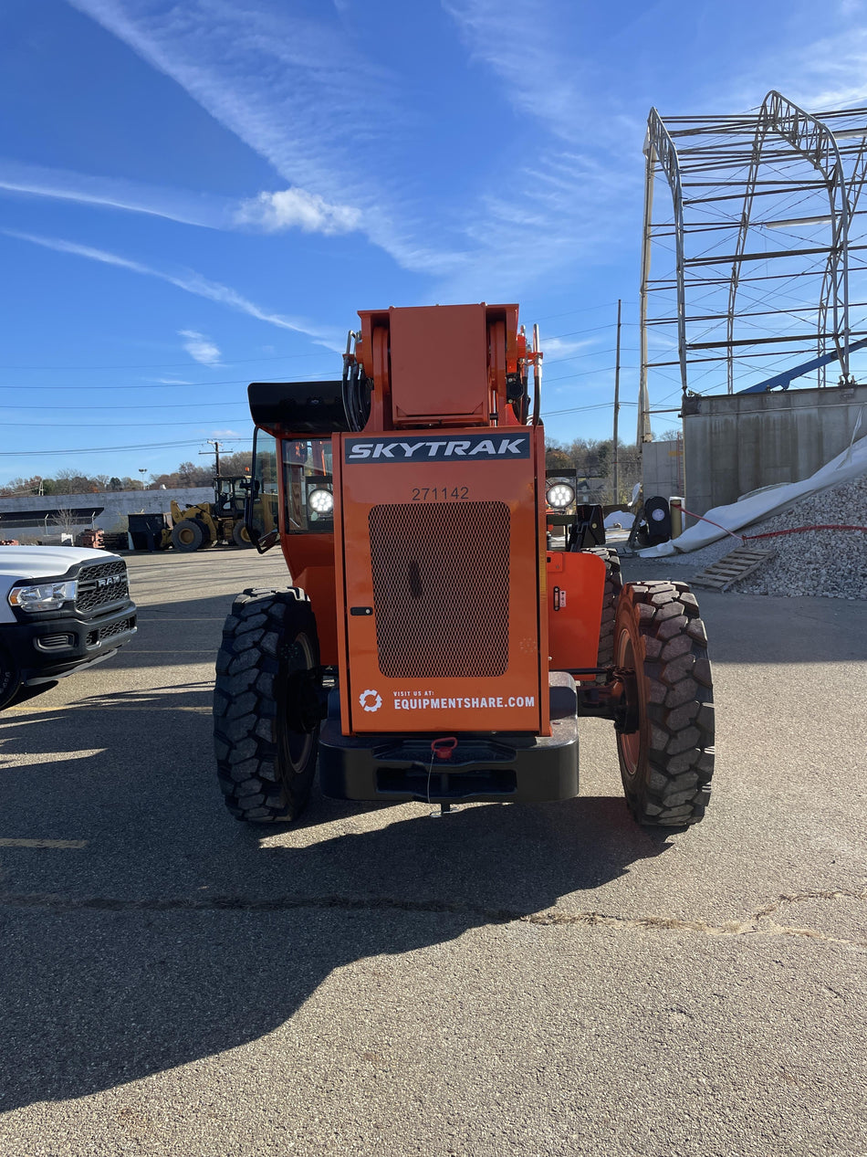 2022 SKYTRAK 10054