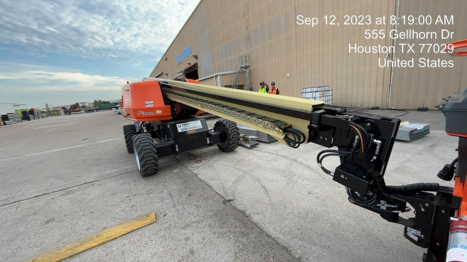 2023 JLG 600S