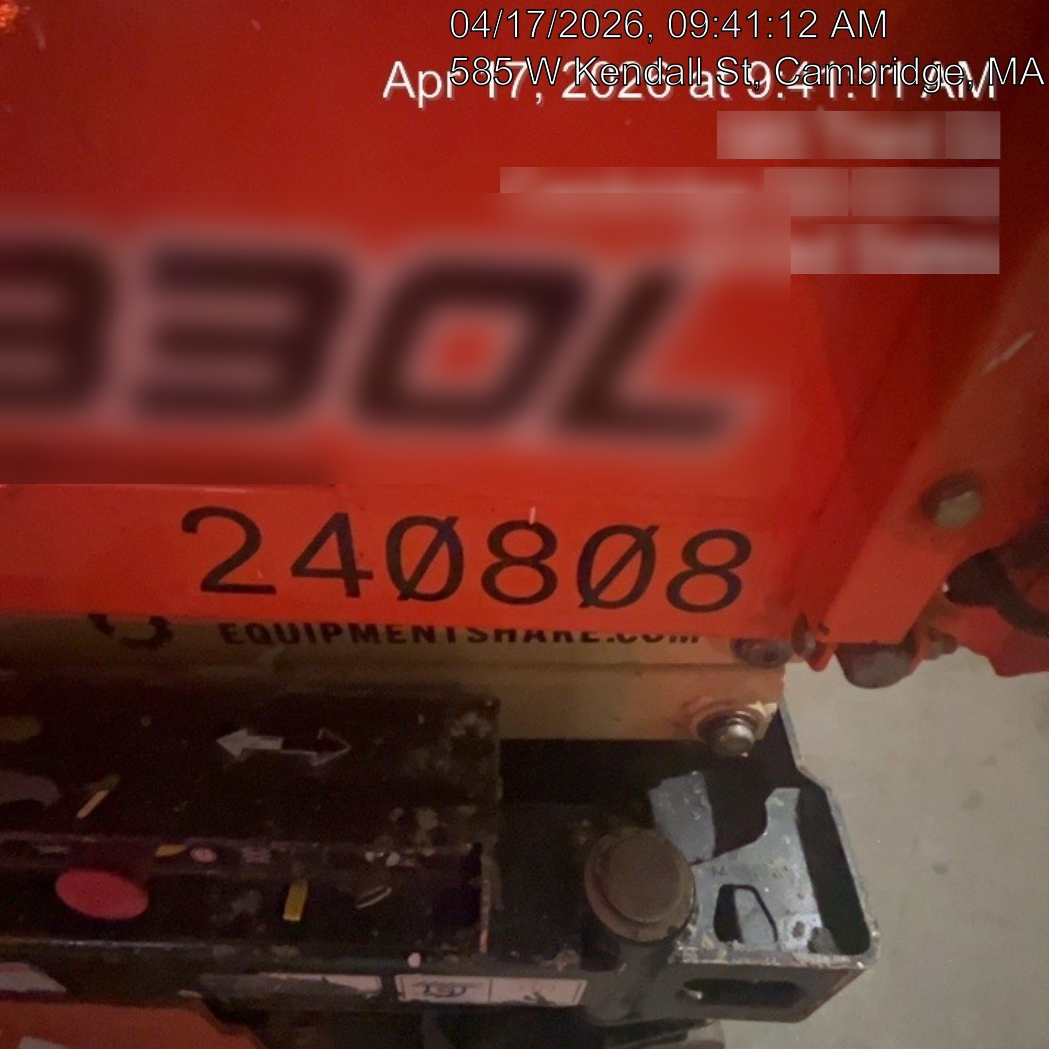 2022 JLG ES1330L