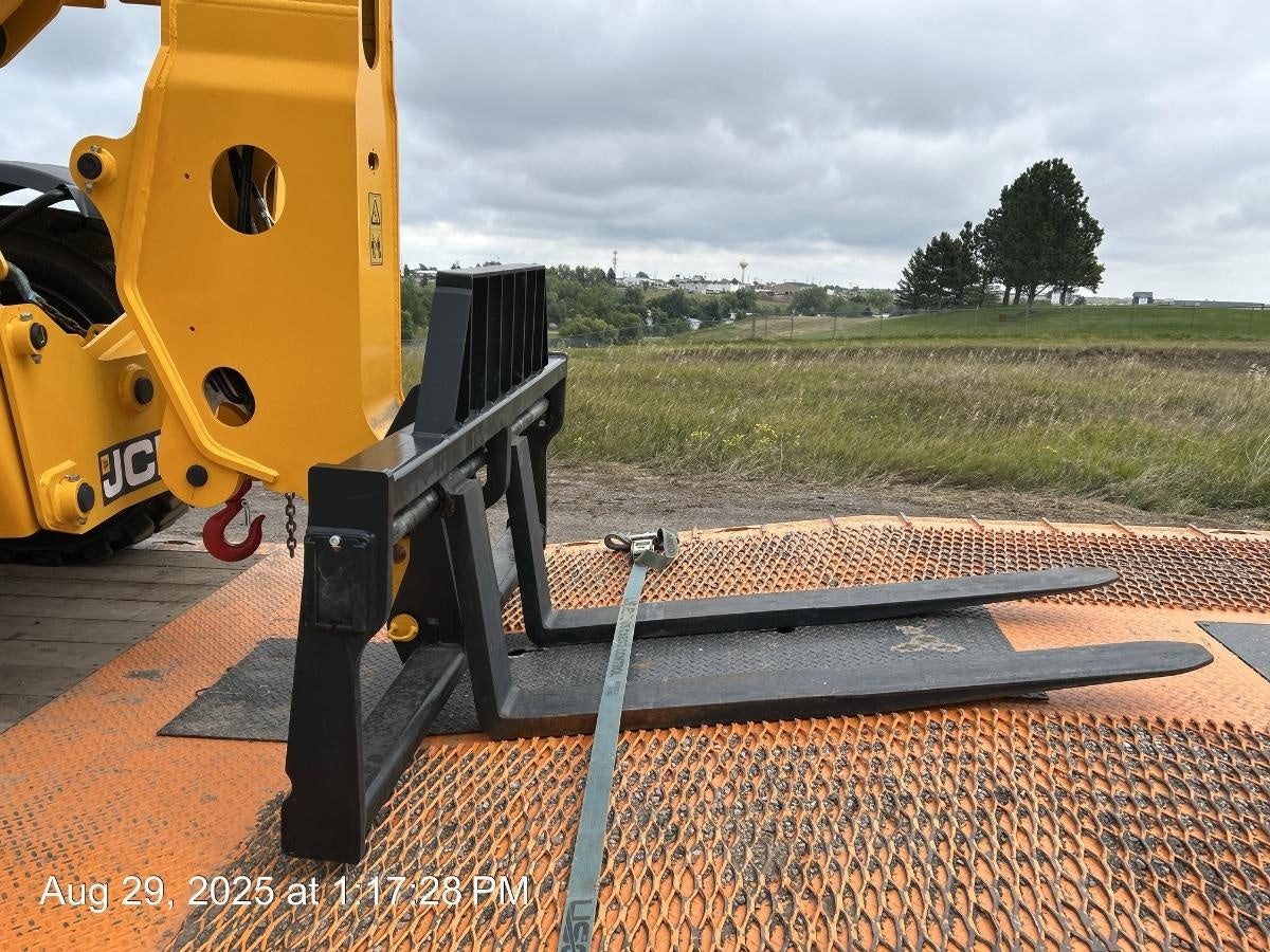2025 JCB 510-56
