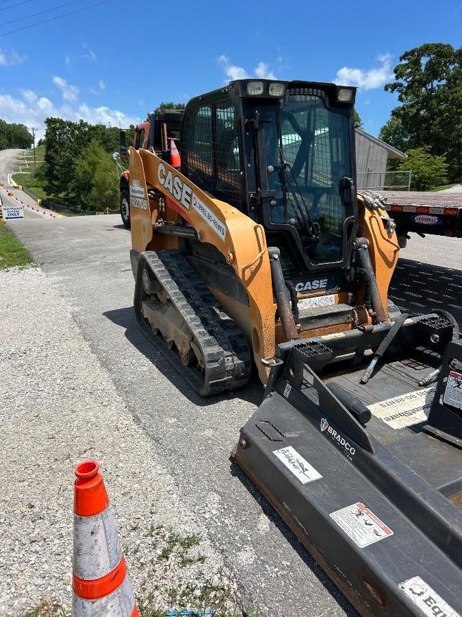 2021 CASE TR270B