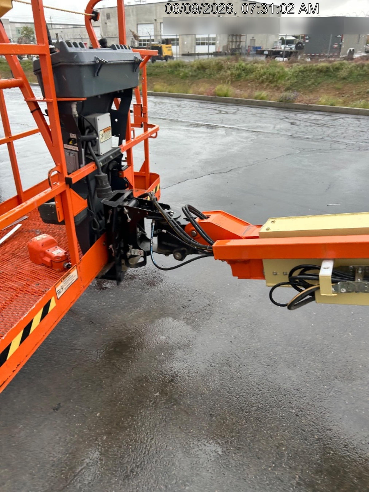 2021 JLG 400S