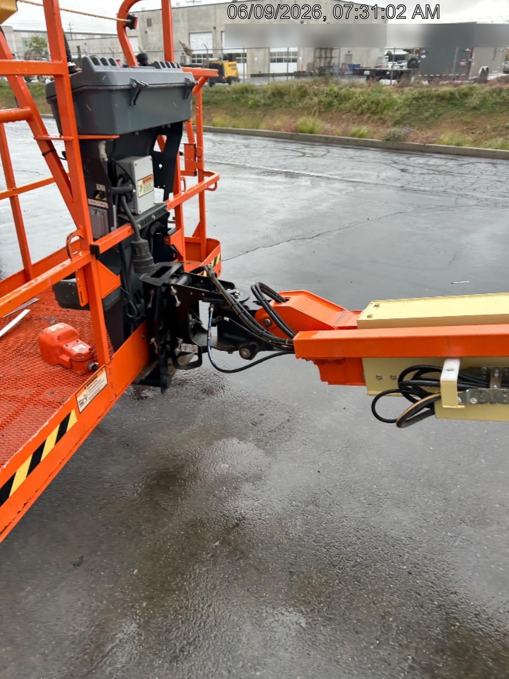 2021 JLG 400S