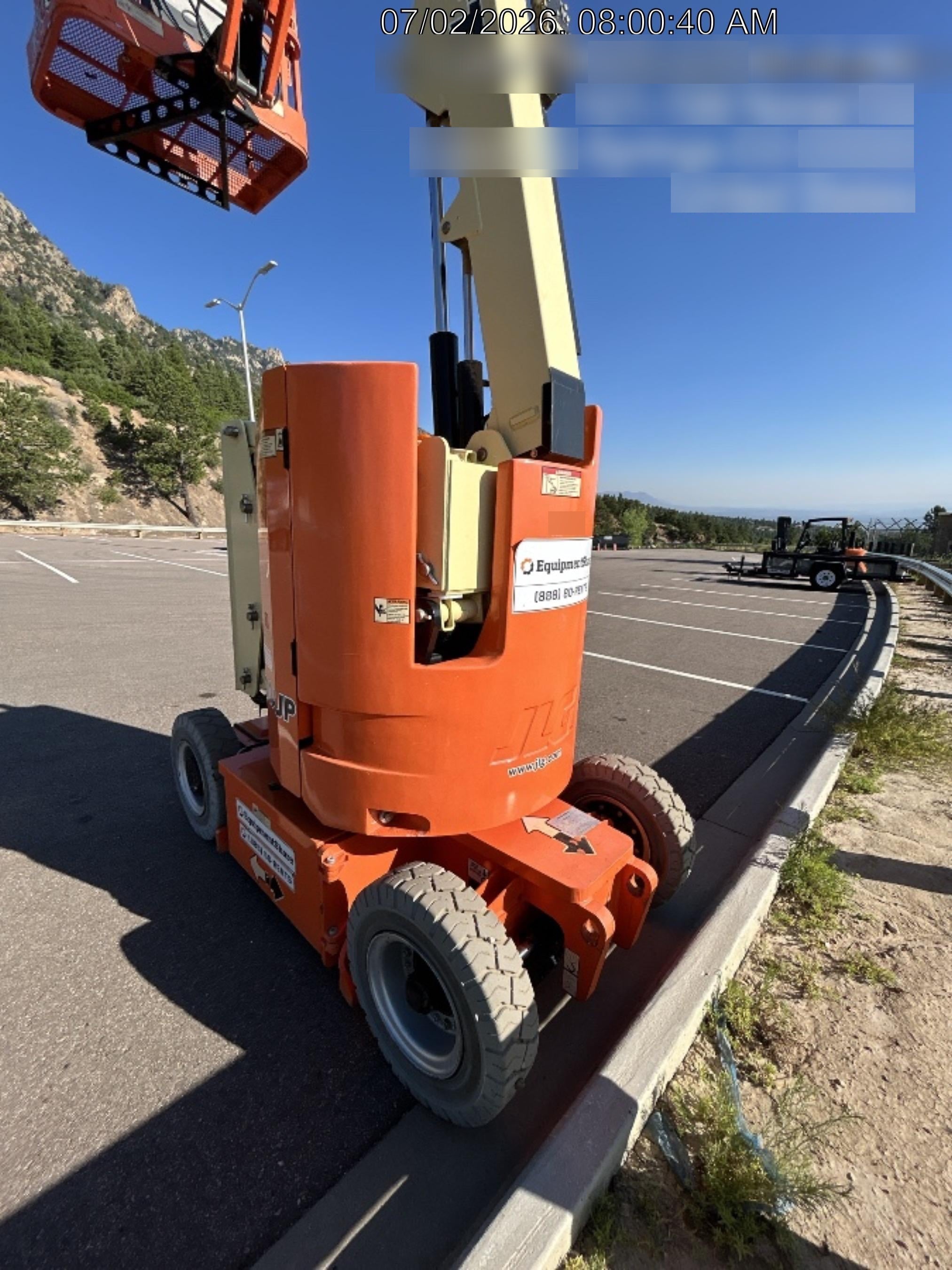 2019 JLG E300AJP