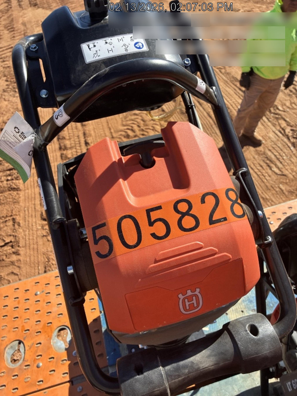 2025 HUSQVARNA LT6005