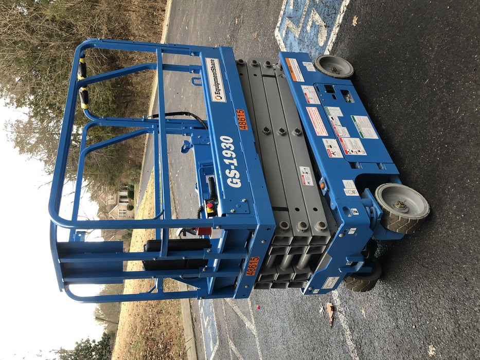 2019 Genie GS-1930 Fixed Rails with Chain Entry