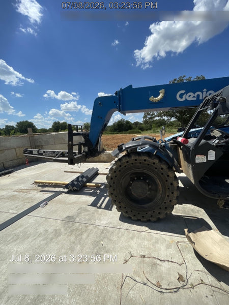 2017 GENIE GTH-844
