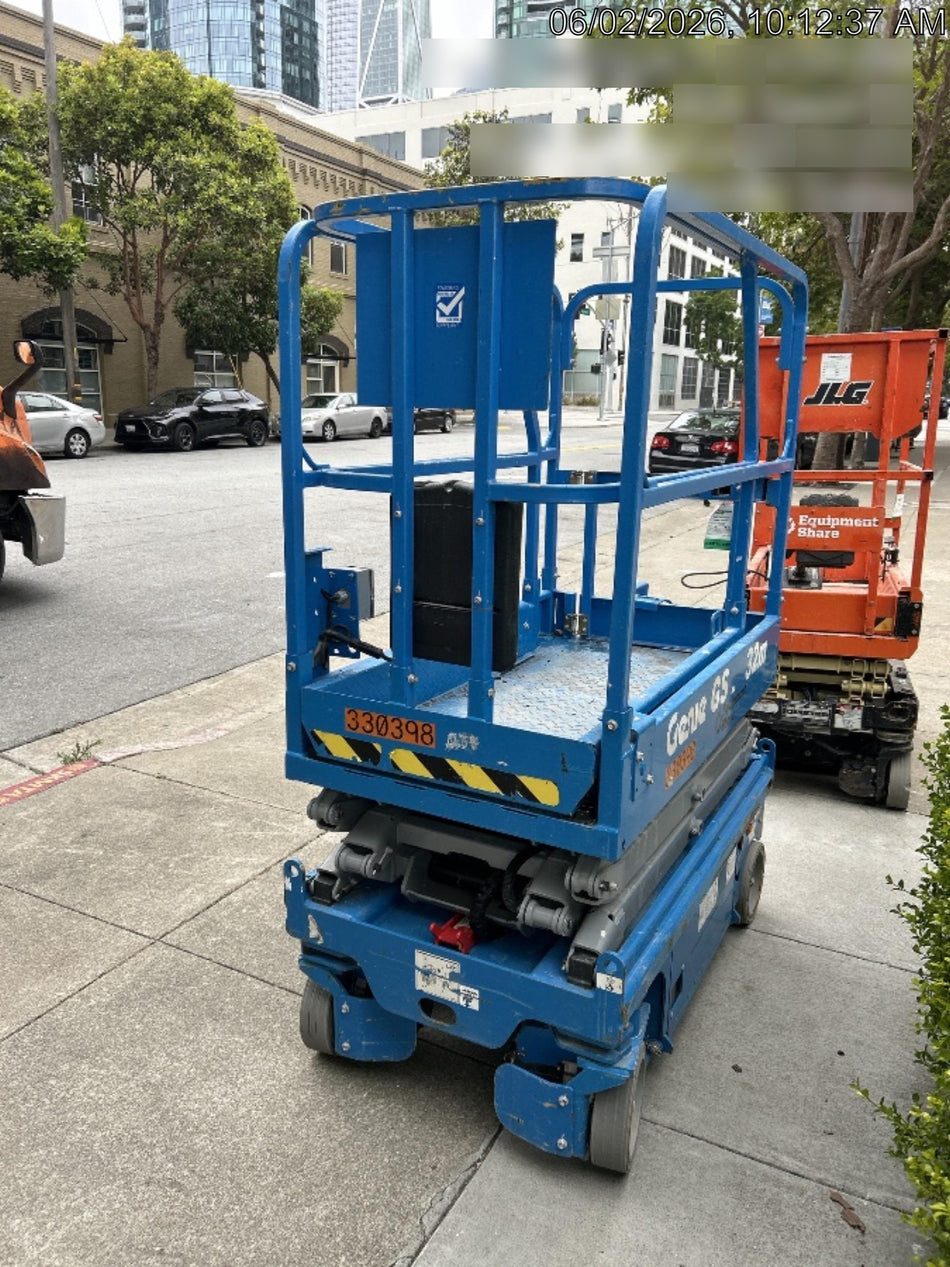 2023 GENIE GS-1432