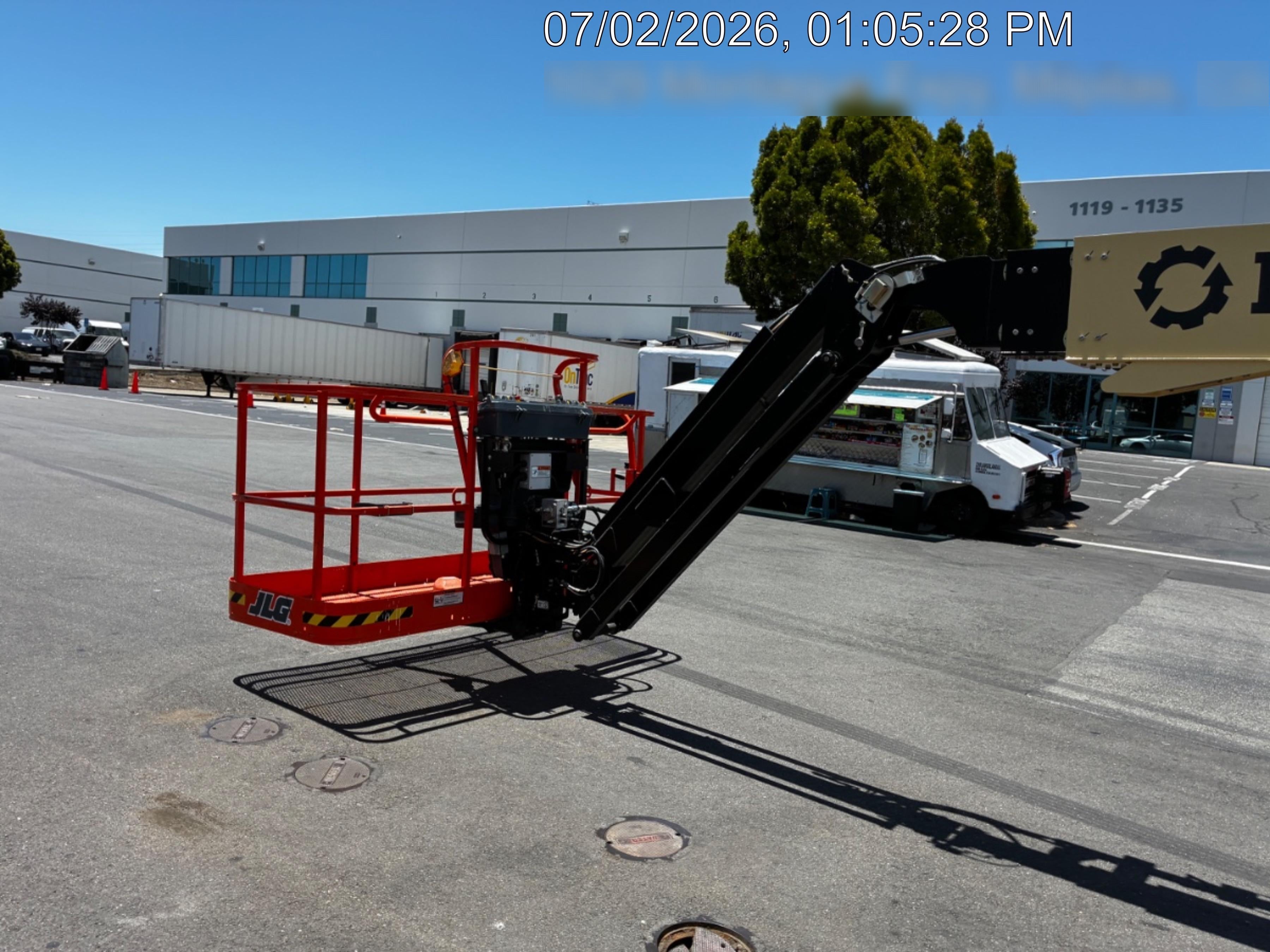 2025 JLG 660SJ