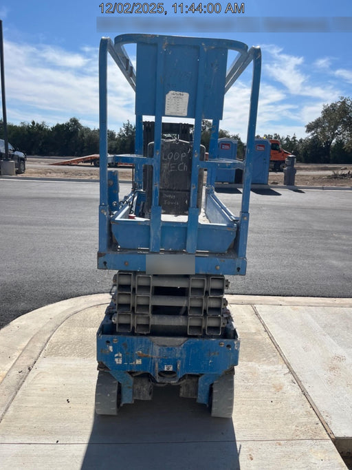 2019 Genie GS-1930 Fixed rails with chain Entry