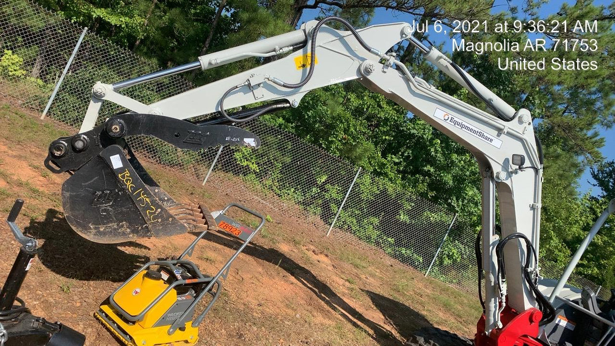 2021 TAKEUCHI TB250-2