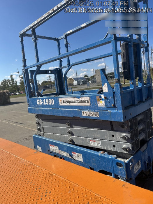 2020 Genie GS-1930 Solid Non Marking Tires, Beacon, Folding rails with half height swing gate