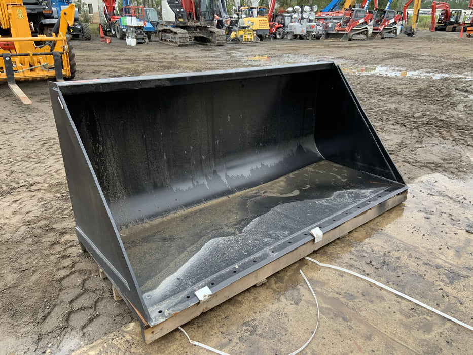 2020 ARROW MATERIAL HANDLING Telehandler Bucket Pin-On