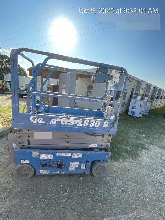 2018 Genie GS-1930 Genie GS-1930 w/Fixed Rail, Chain Entry